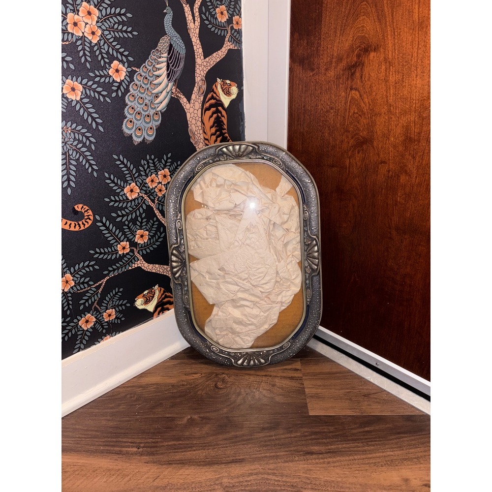 Vintage Oval Ornate Metallic Picture Frame with Curved Convex Bubble Glass